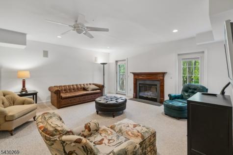 8 Morgan Court Morris NJ 07960