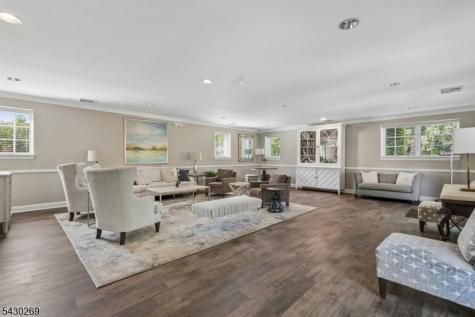 8 Morgan Court Morris NJ 07960