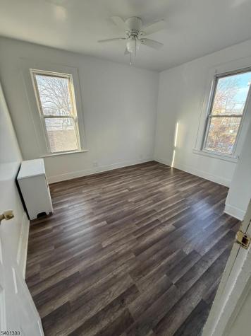 85 Sunnyside Terrace East Orange NJ 07018