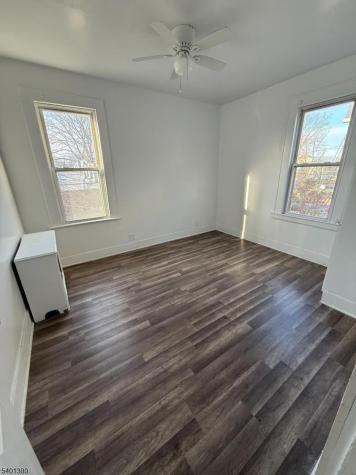 85 Sunnyside Terrace East Orange NJ 07018