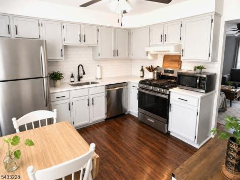 606 Wedgewood Circle Raritan NJ 08822