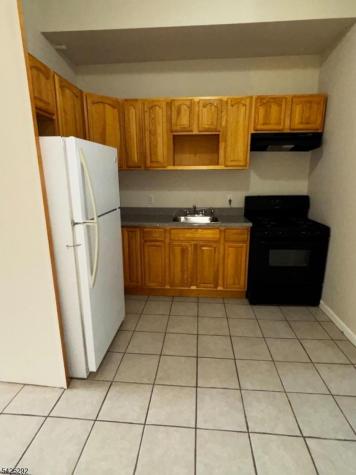 40 Broadway Paterson NJ 07505