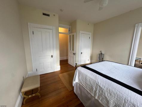 17 Bridge Street Frenchtown NJ 08825