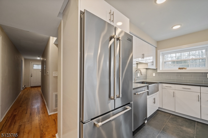 480 Parkway Drive Clark NJ 07066