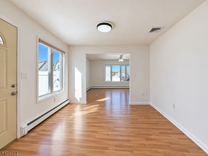 31 Leo Place Lodi NJ 07644