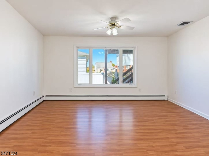 31 Leo Place Lodi NJ 07644