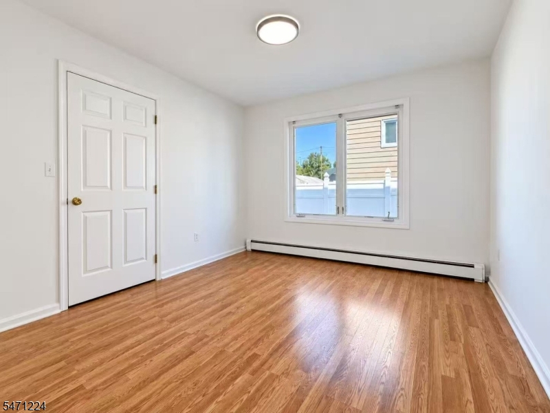 31 Leo Place Lodi NJ 07644