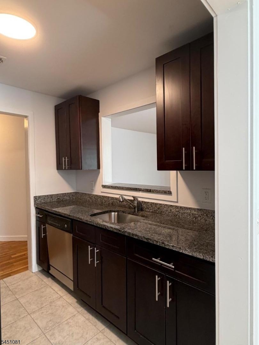 100 Liberty Village Drive Warren NJ 07059