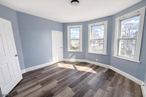 204 Demott Avenue Clifton NJ 07011