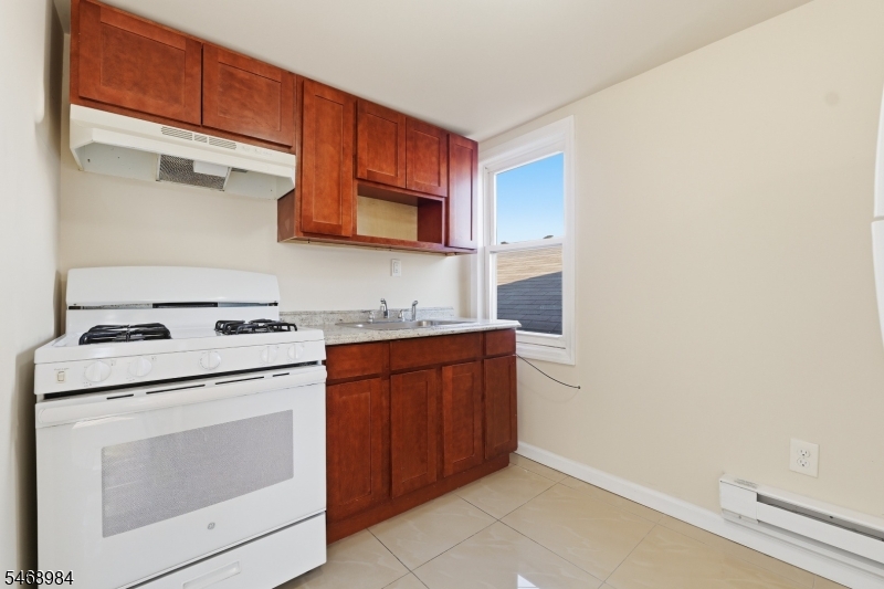 279 Ridgewood Avenue Newark NJ 07112