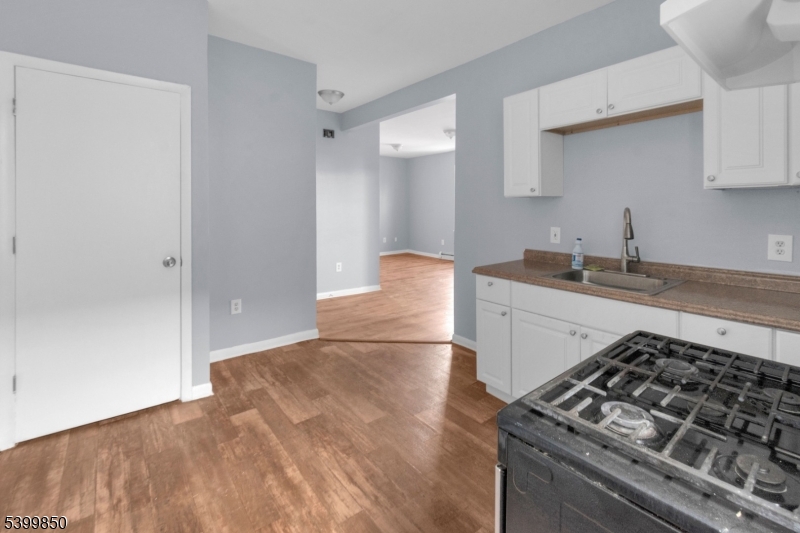 95 1ST Street Elizabeth NJ 07206