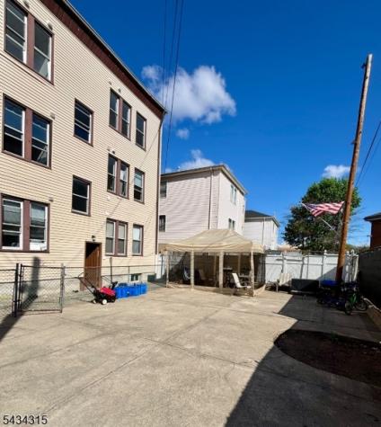 7 Franklin Avenue Harrison NJ 07029