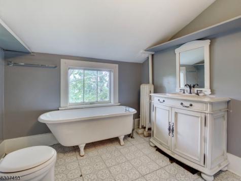 449 Grove Street Montclair NJ 07043