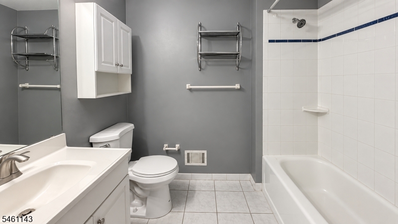 29 Pembrook Avenue North Brunswick NJ 08902