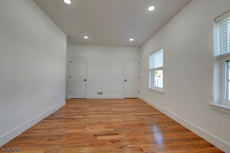 2 Cleveland Street Belleville NJ 07109