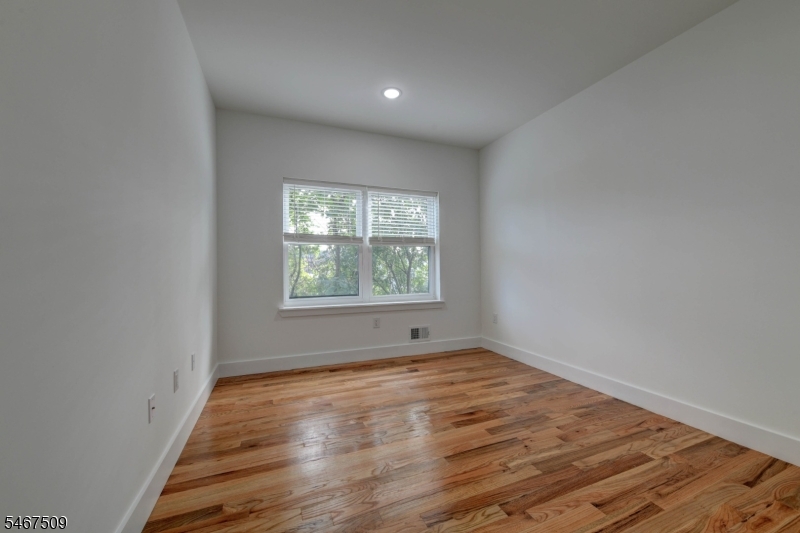 2 Cleveland Street Belleville NJ 07109