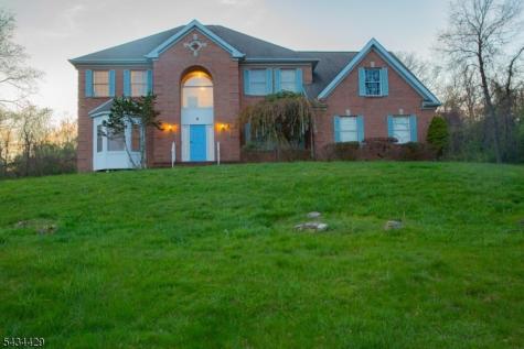 4 Lewis Hollow Road Randolph NJ 07945