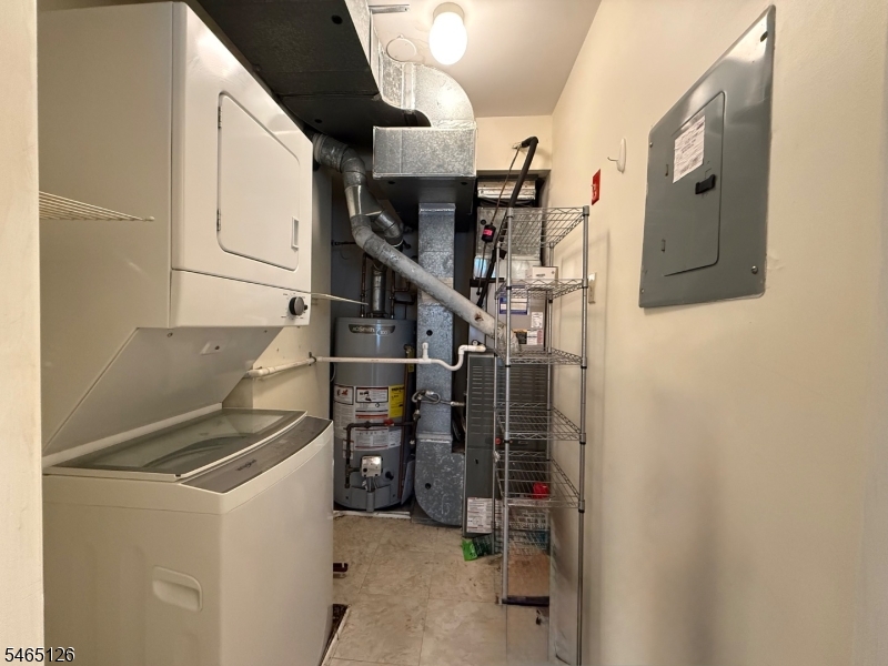 112 Lowell Court West Windsor NJ 08540