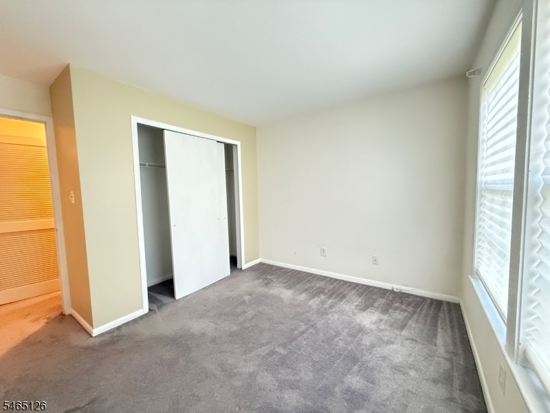 112 Lowell Court West Windsor NJ 08540