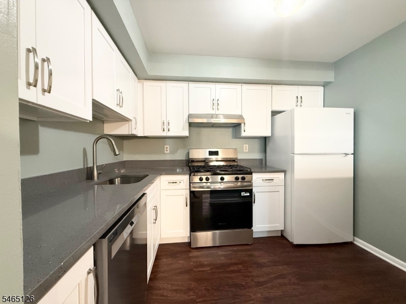 112 Lowell Court West Windsor NJ 08540