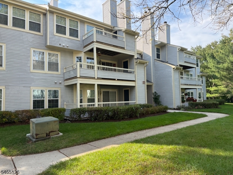 112 Lowell Court West Windsor NJ 08540