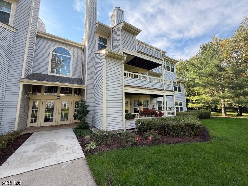 112 Lowell Court West Windsor NJ 08540