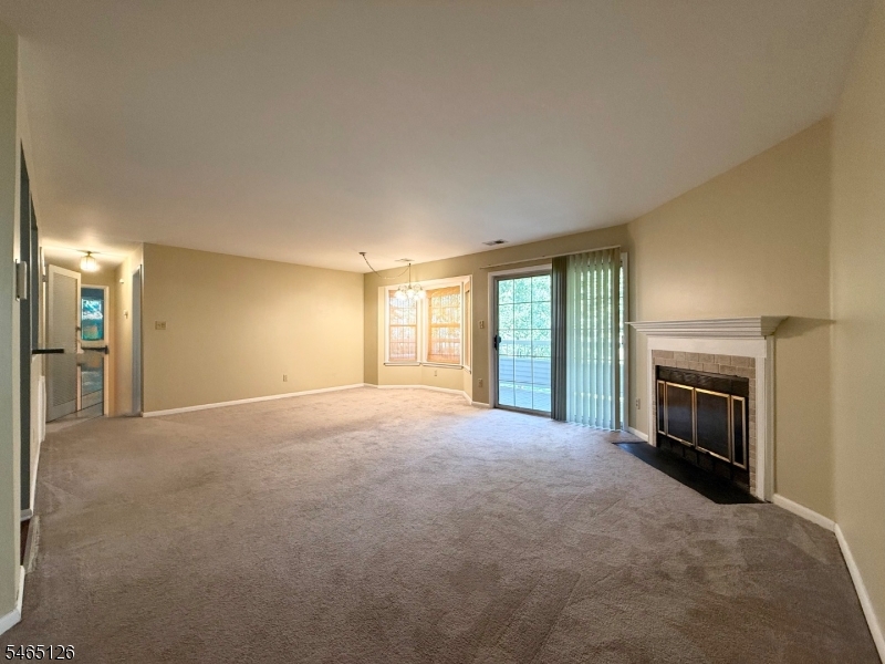 112 Lowell Court West Windsor NJ 08540