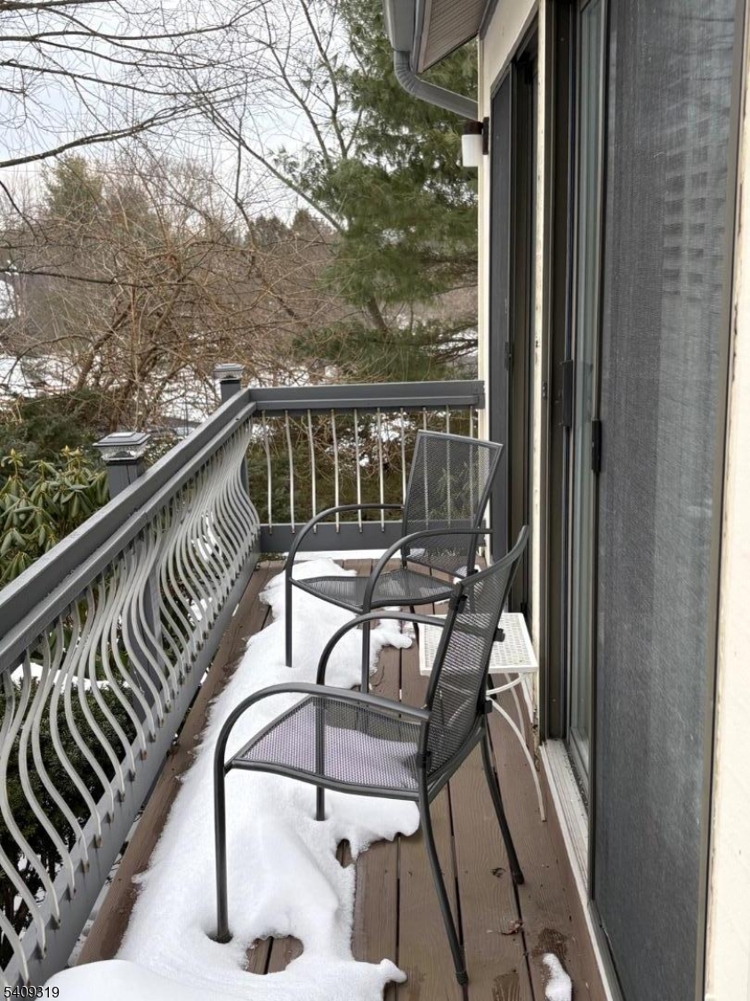 186 Locust Ln Ondo Bernards NJ 07920