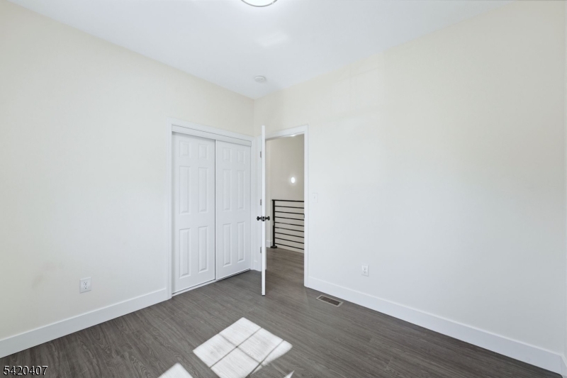 392 S 19th Street Newark NJ 07103