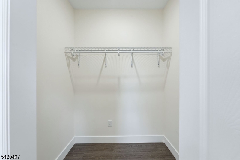 392 S 19th Street Newark NJ 07103