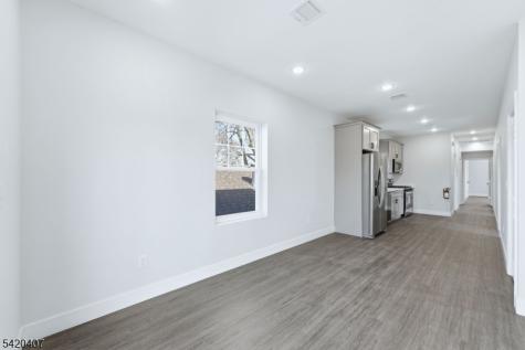 392 S 19th Street Newark NJ 07103
