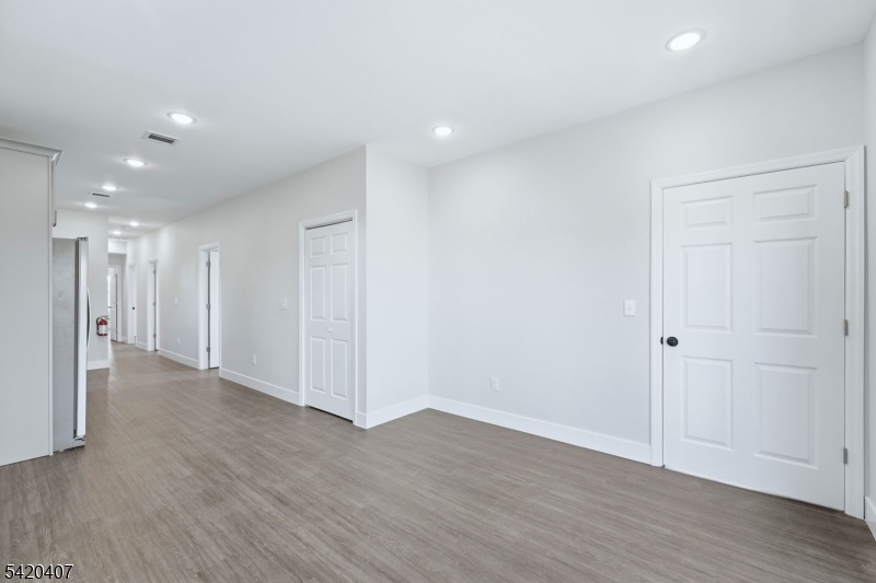 392 S 19th Street Newark NJ 07103