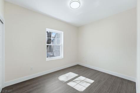 392 S 19th Street Newark NJ 07103
