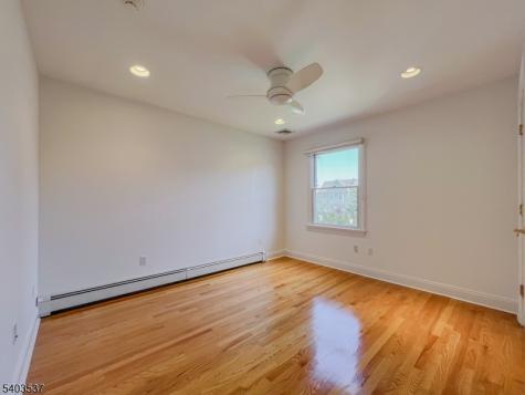 91 Cutler Street Clifton NJ 07011