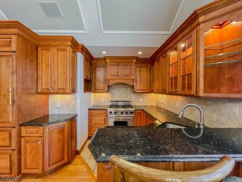 91 Cutler Street Clifton NJ 07011