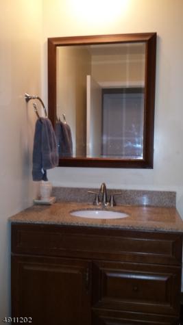 1 Tripplet Road Franklin NJ 08873