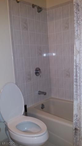 1 Tripplet Road Franklin NJ 08873