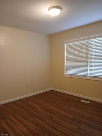 1 Tripplet Road Franklin NJ 08873