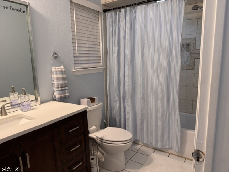 71 Park Gate Drive Edison NJ 08820