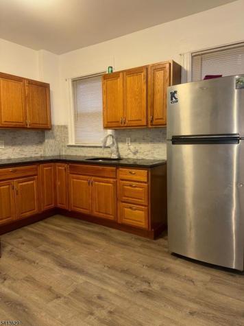 23 Columbia Avenue Newark NJ 07106