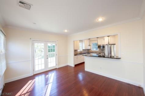 16 Columbus Avenue Glen Ridge Boro NJ 07028