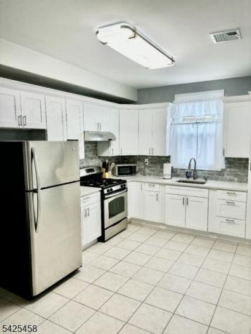 4402 Liberty Avenue North Bergen NJ 07047