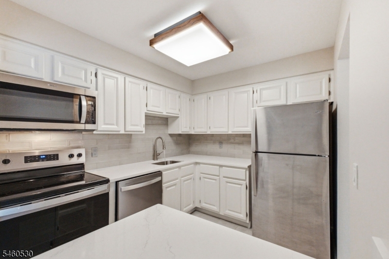 125 Smithfield Court Bernards NJ 07920