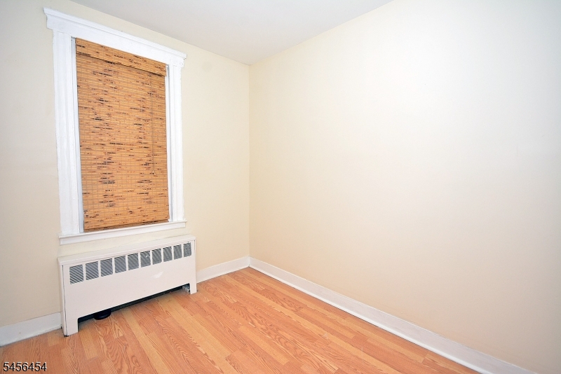 526 Court Street Elizabeth NJ 07206