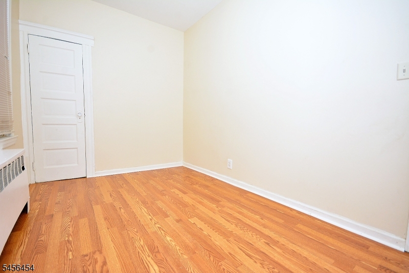 526 Court Street Elizabeth NJ 07206