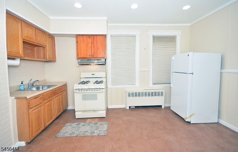 526 Court Street Elizabeth NJ 07206