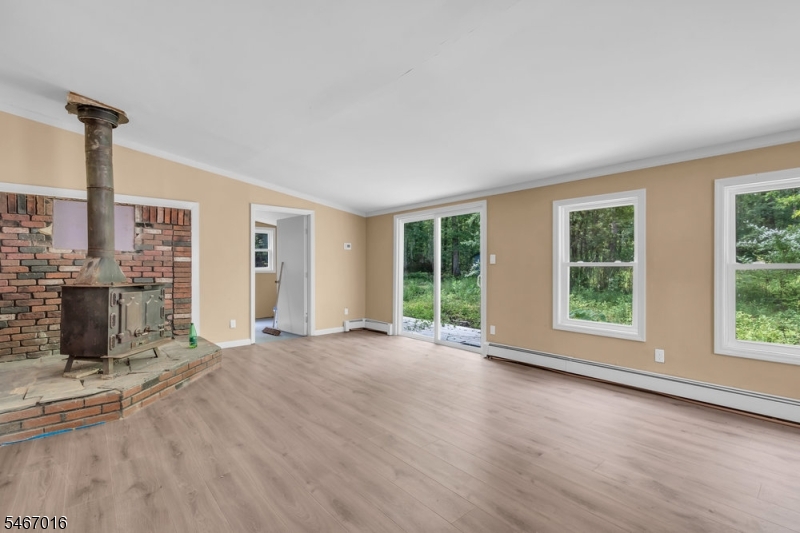 5 3RD Street Frankford NJ 07826
