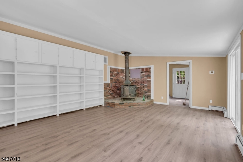 5 3RD Street Frankford NJ 07826