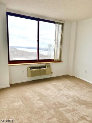 100 Old Palisade Rd3513 Fort Lee NJ 07024