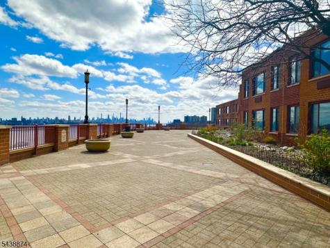 100 Old Palisade Rd3513 Fort Lee NJ 07024